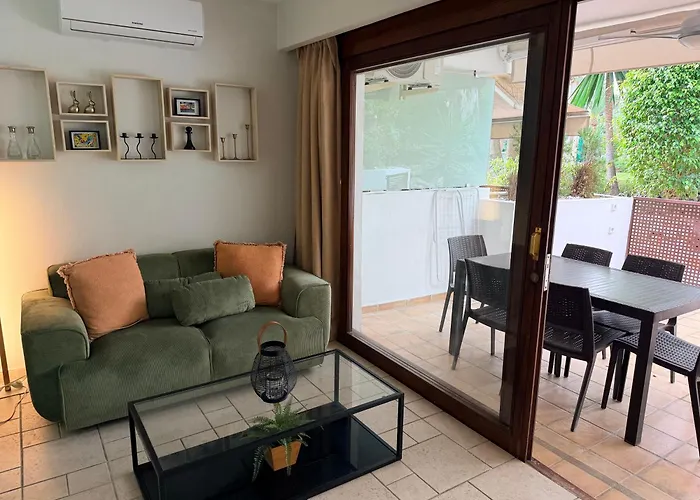 Cubisuite Μαρμπέλλα