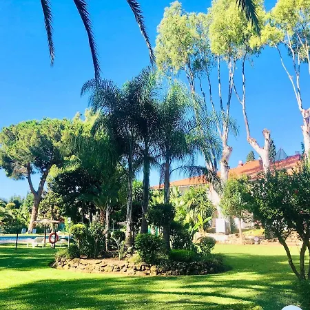 Cubisuite Apartman *